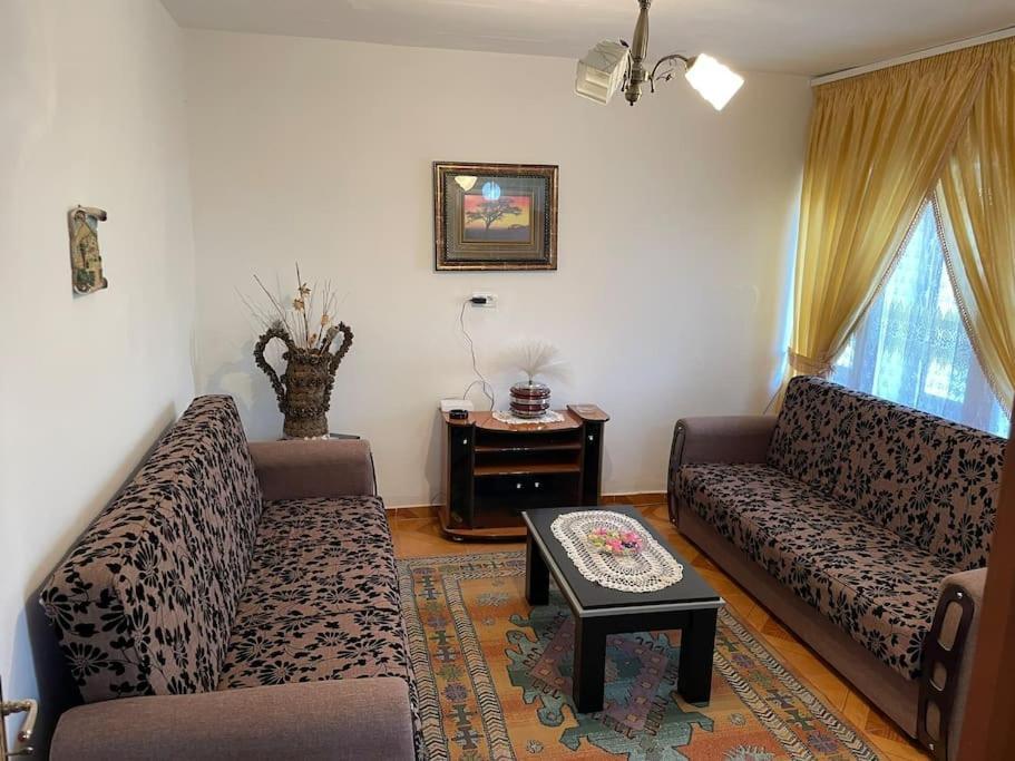 Apartamento Brami Berati